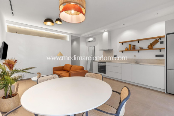 Nowo zbudowane - Apartament - Torrevieja - Playa Los Naufragos