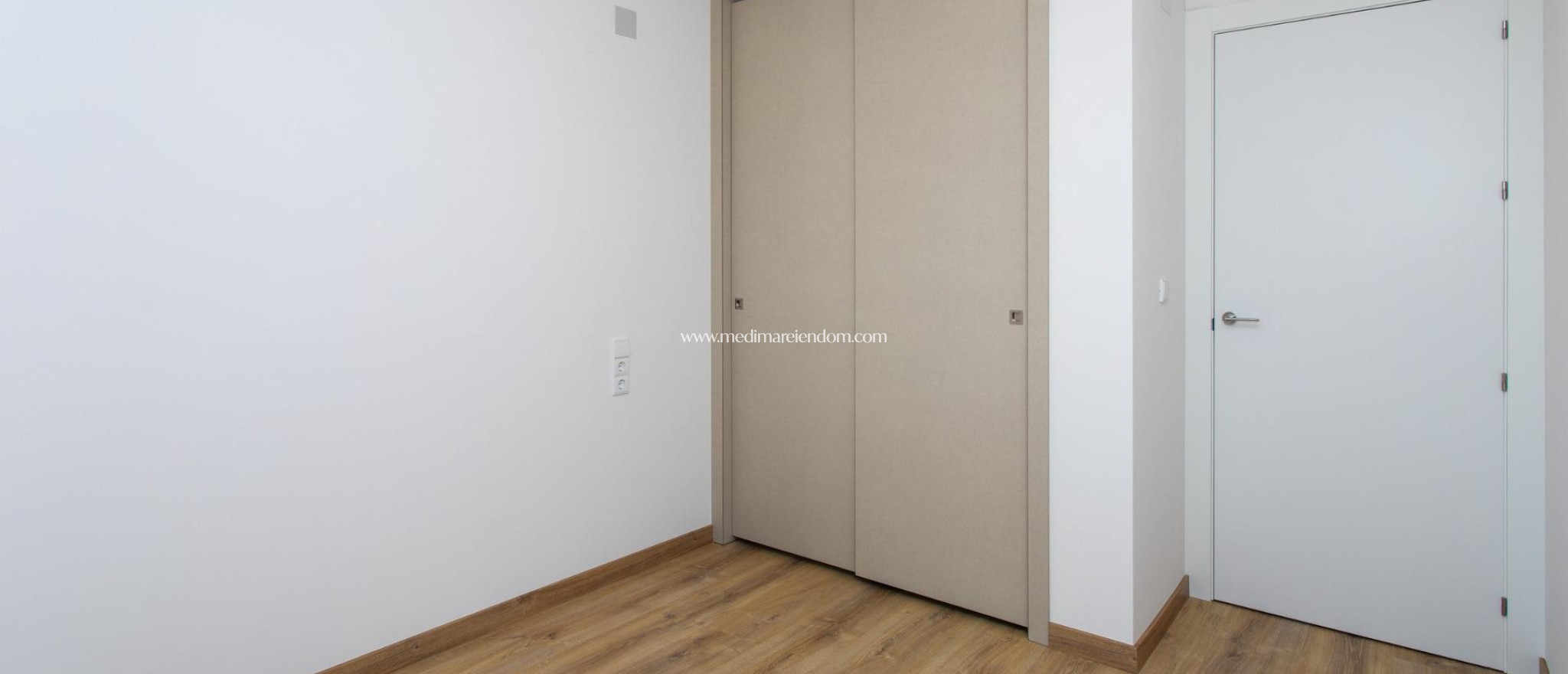 Nowo zbudowane - Bungalow - Hondón de las Nieves - El Salero