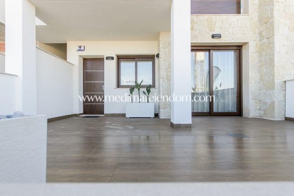 Nowo zbudowane - Bungalow - Torrevieja - Los Balcones