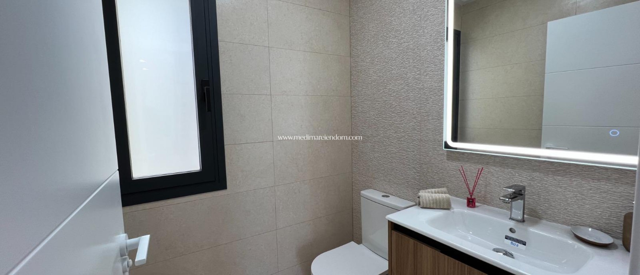 Nowo zbudowane - Kamienica - Dolores