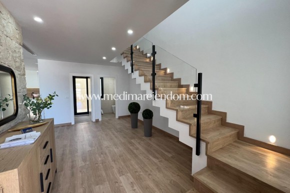 Nowo zbudowane - Kamienica - Dolores