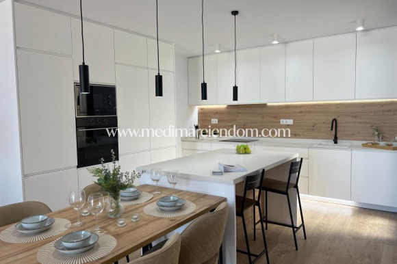 Nowo zbudowane - Kamienica - Dolores