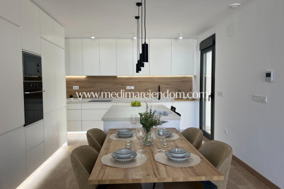 Nowo zbudowane - Kamienica - Dolores