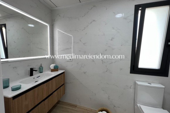 Nowo zbudowane - Kamienica - Dolores