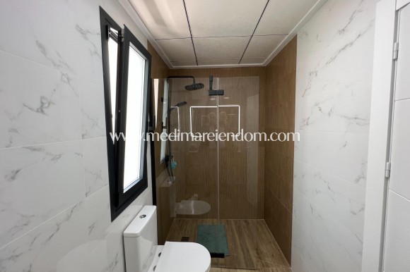 Nowo zbudowane - Kamienica - Dolores