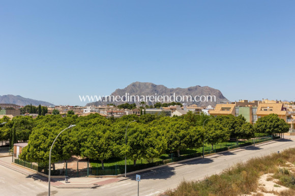 Nowo zbudowane - Kamienica - Rafal - pueblo