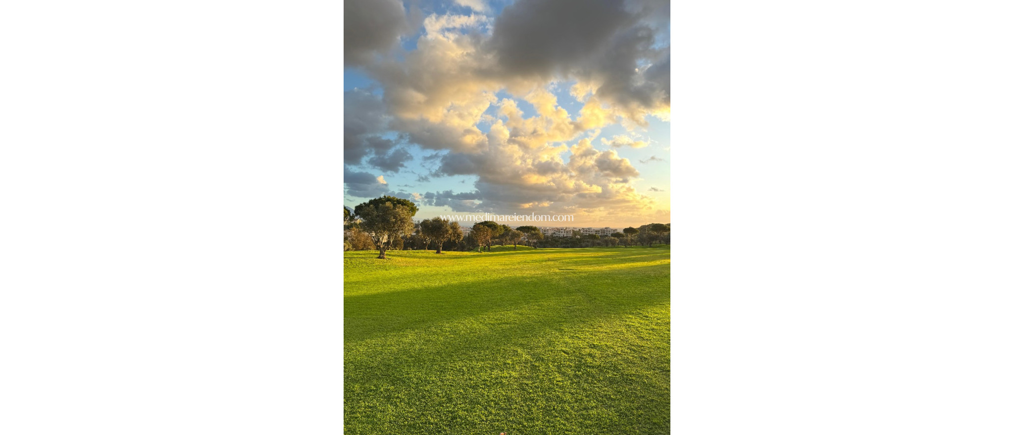 Nowo zbudowane - Mieszkanie na parterze - Las Lagunas de Mijas