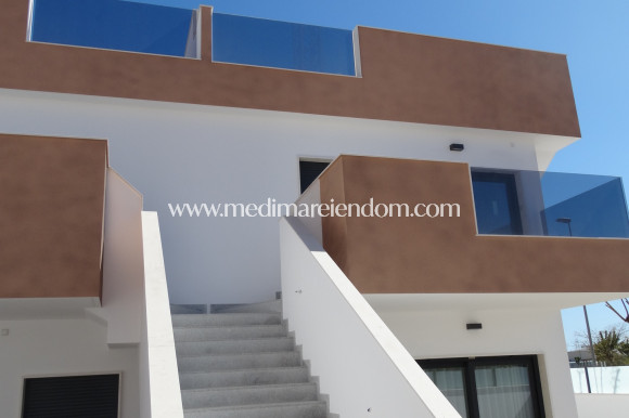 Nowo zbudowane - Niski bungalow - Pilar de la Horadada