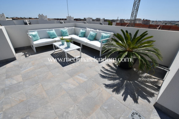 Nowo zbudowane - Niski bungalow - San Miguel de Salinas