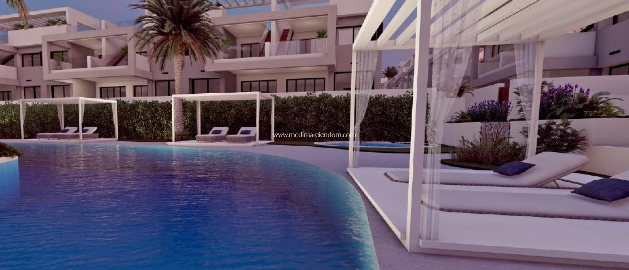 Nowo zbudowane - Niski bungalow - Torrevieja