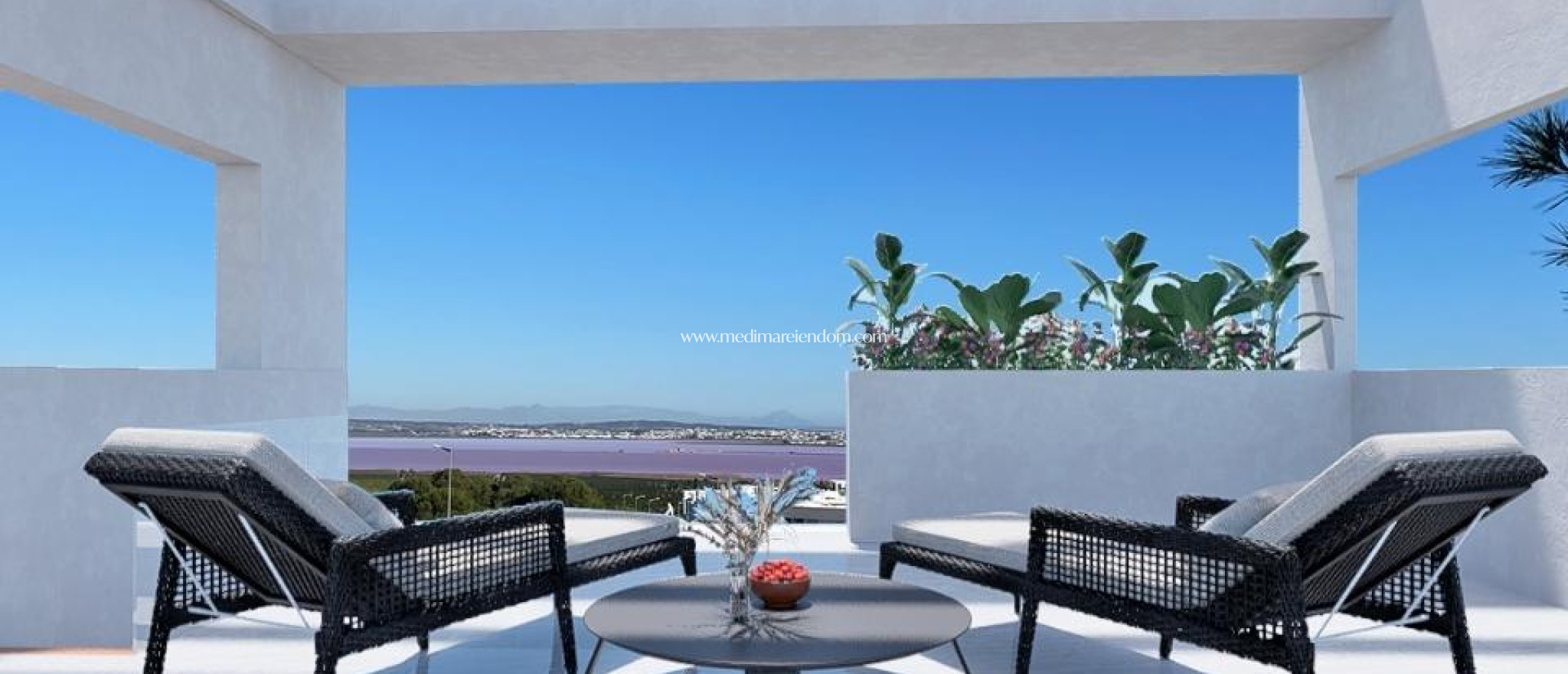Nowo zbudowane - Niski bungalow - Torrevieja