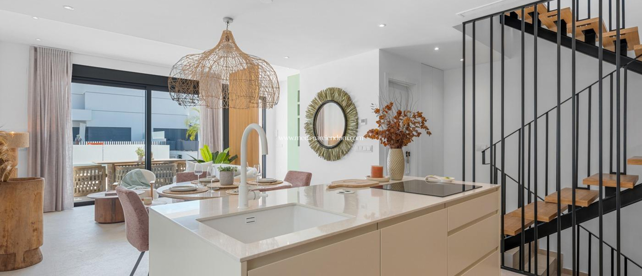 Nowo zbudowane - Willa - Dolores - Sector 3