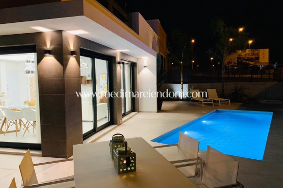 Nowo zbudowane - Willa - La Marina