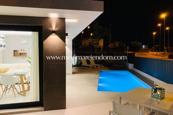 Nowo zbudowane - Willa - La Marina