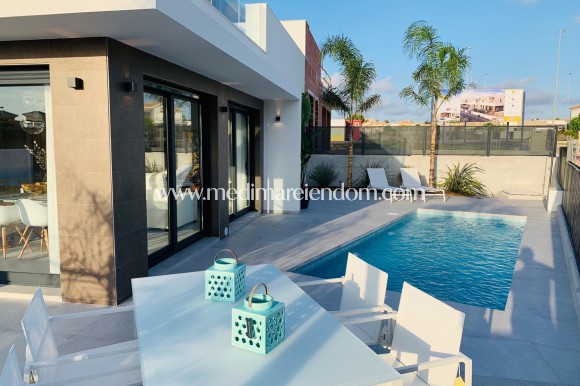 Nowo zbudowane - Willa - La Marina