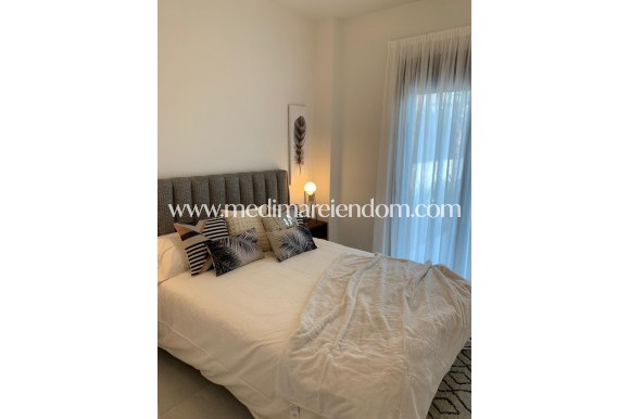 Nowo zbudowane - Willa - La Marina