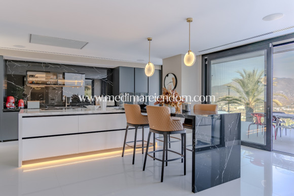 Nowo zbudowane - Willa - Mijas