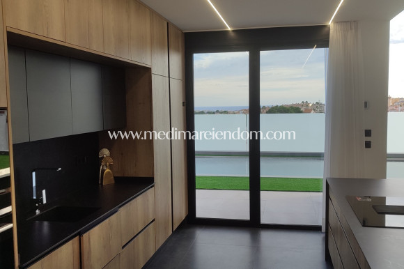 Nybygg - Frittliggende villa - Orihuela Costa - Villamartín