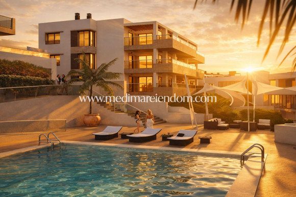 Nybygg - Penthouse - La Línea de la Concepción