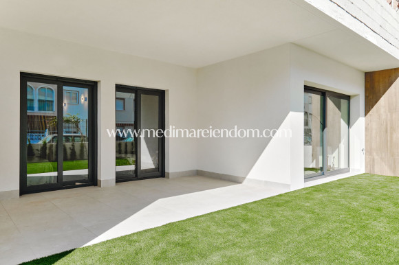Nybyggnad - Låg bungalow - Torrevieja