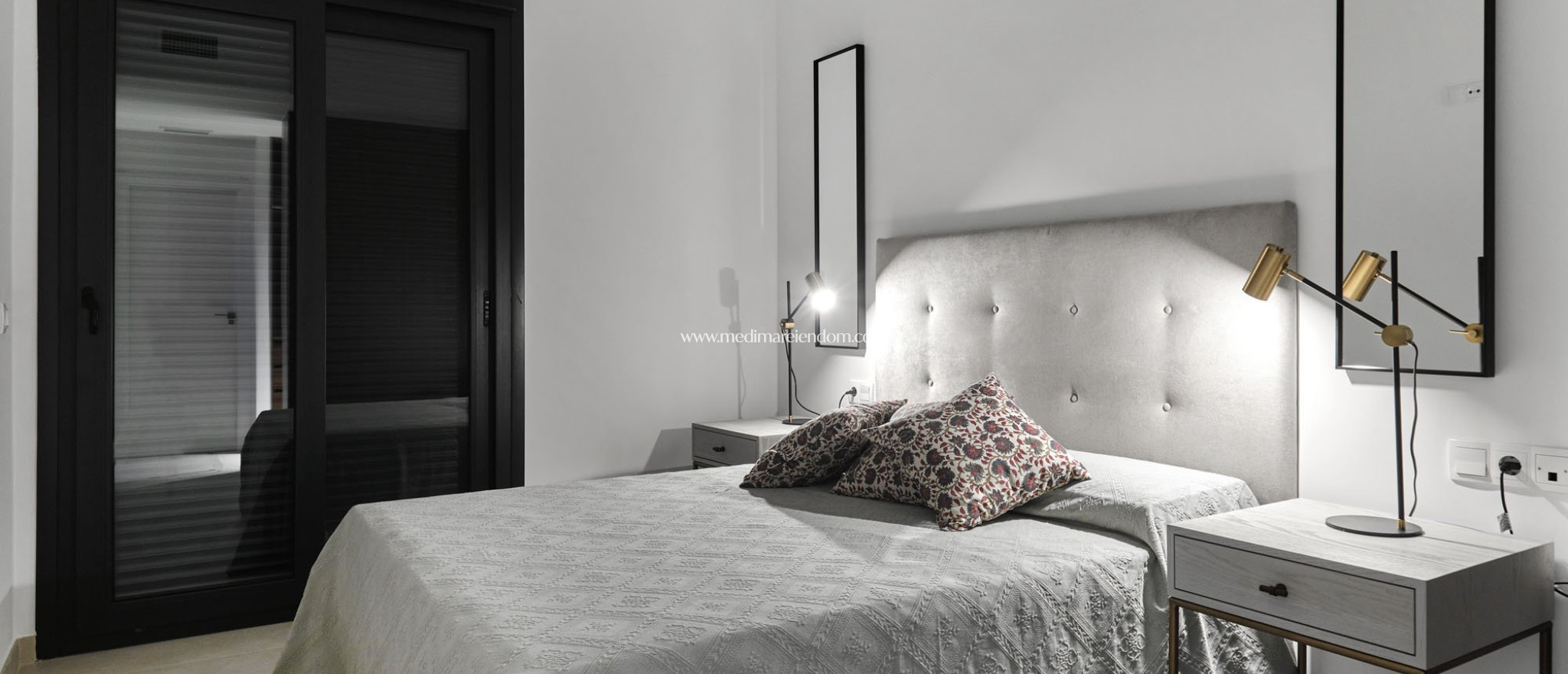 Nybyggnad - Låg bungalow - Torrevieja