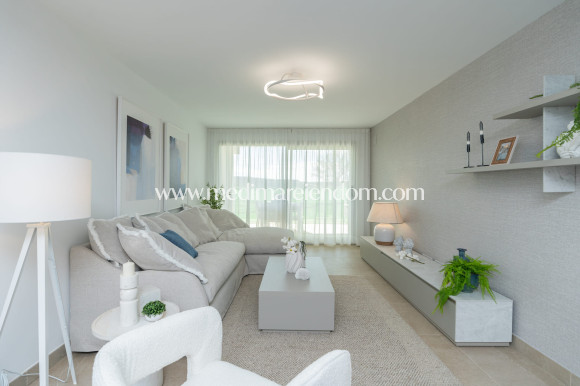 Nybyggnad - Lägenhet - Estepona