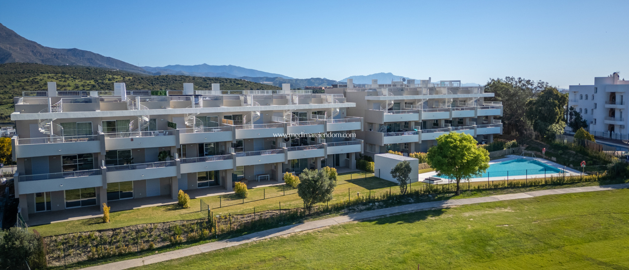 Nybyggnad - Lägenhet - Estepona