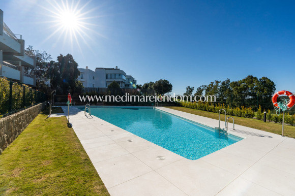 Nybyggnad - Lägenhet - Estepona