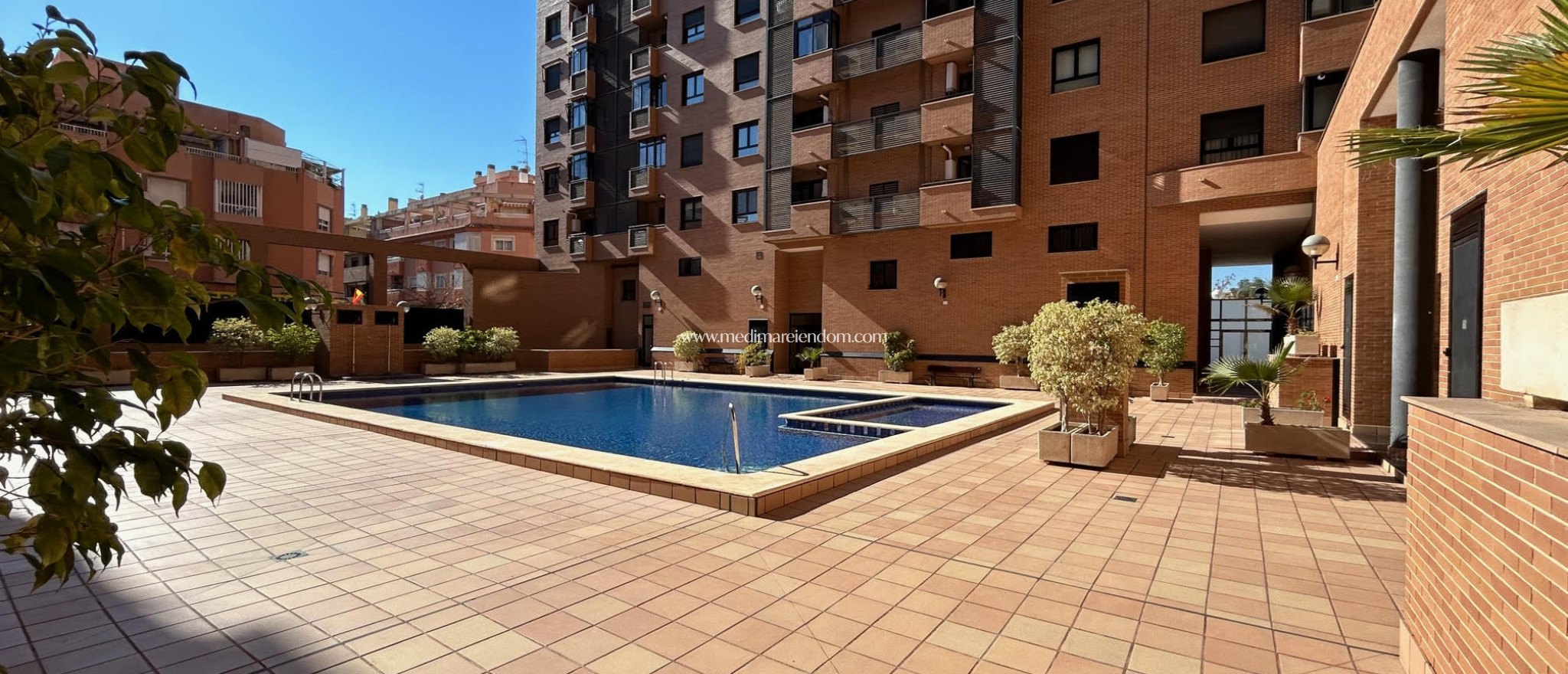 Nybyggnad - Lägenhet på bottenvåningen - Alicante (Alacant)