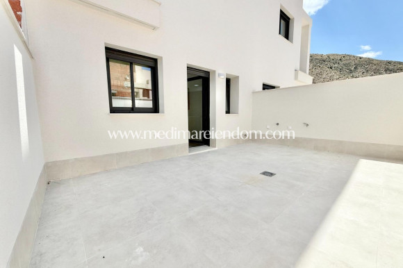 Nybyggnad - Town House - Cox - Sin Zona