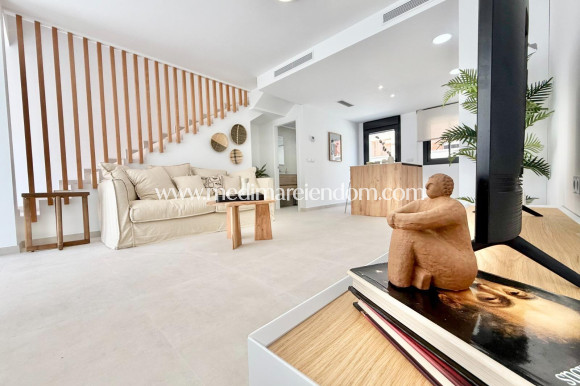 Nybyggnad - Town House - Cox - Sin Zona