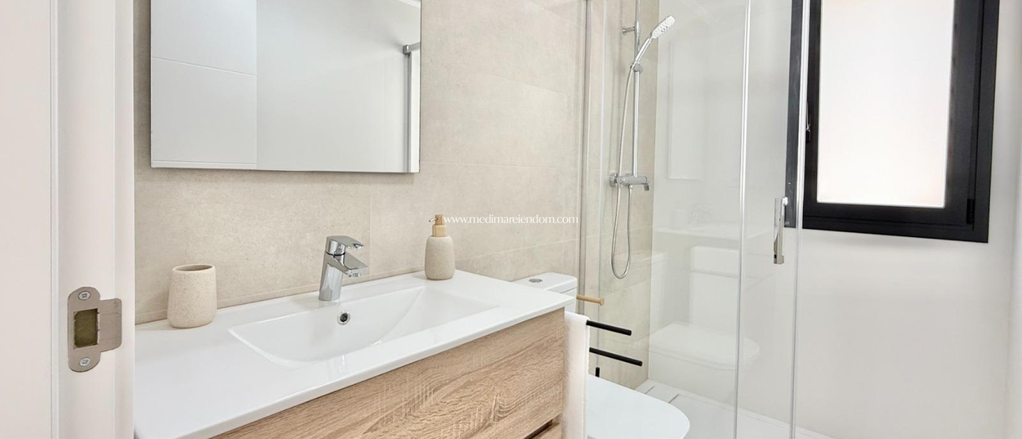 Nybyggnad - Town House - Cox - Sin Zona