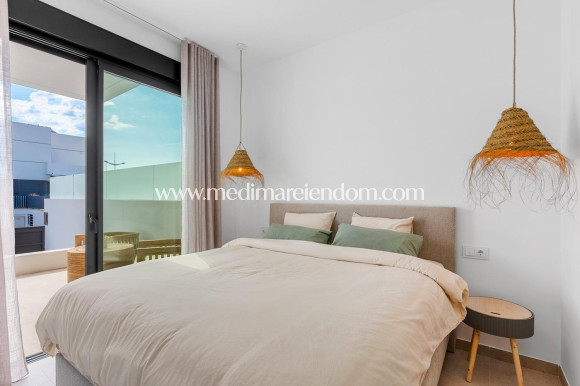 Nybyggnad - Town House - Dolores - Sector 3