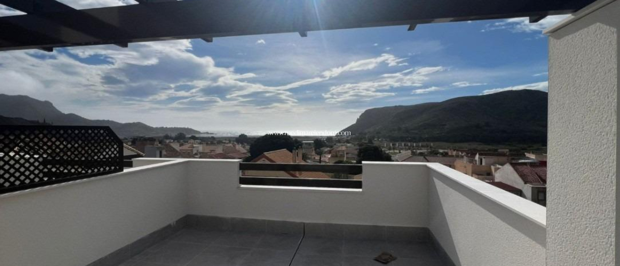 Nybyggnad - Town House - La Union - centro