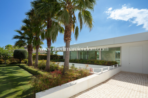Nybyggnad - Villa - Casares