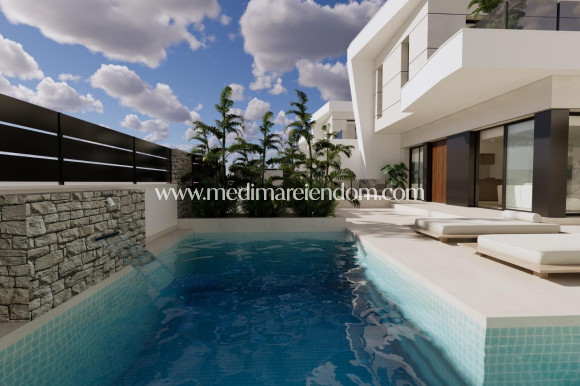 Nybyggnad - Villa - Dolores - Sector 3