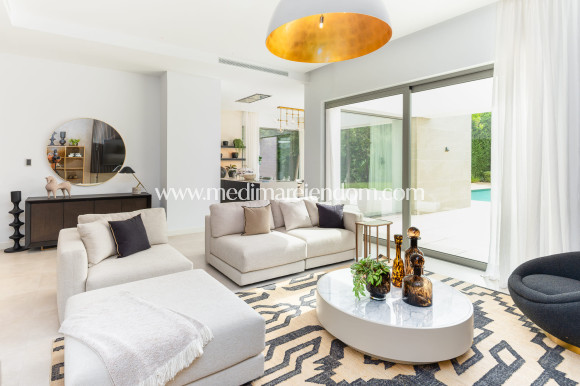 Nybyggnad - Villa - Estepona