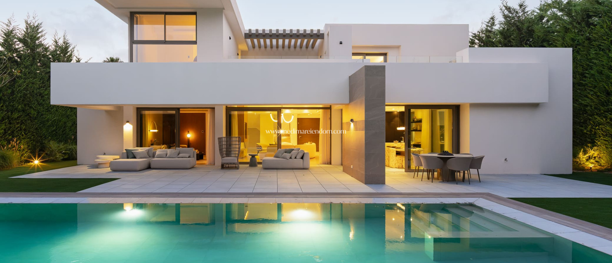 Nybyggnad - Villa - Estepona