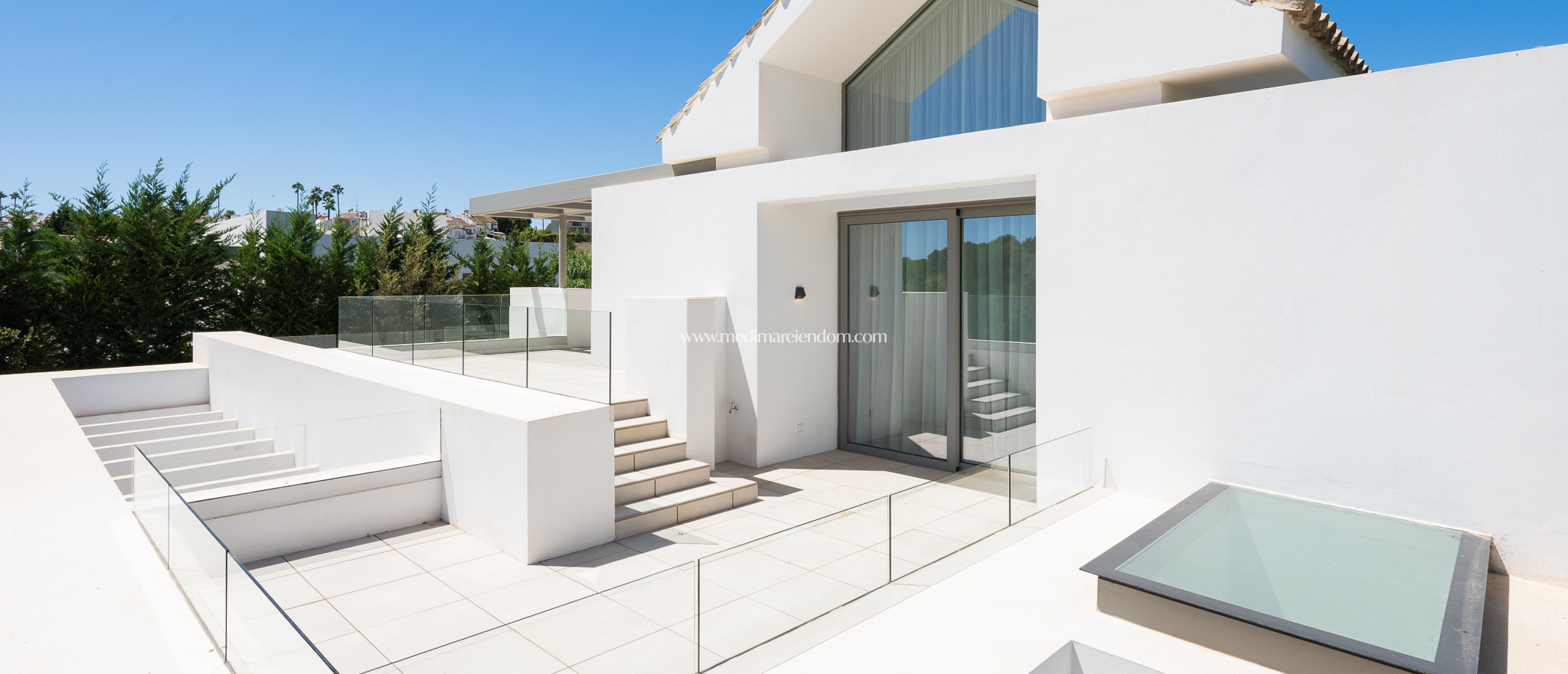 Nybyggnad - Villa - Estepona