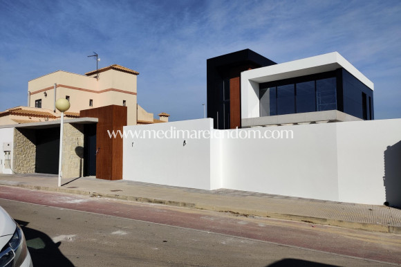 Nybyggnad - Villa - Orihuela Costa - La Zenia