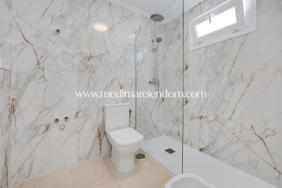 Nybyggnad - Villa - San Fulgencio