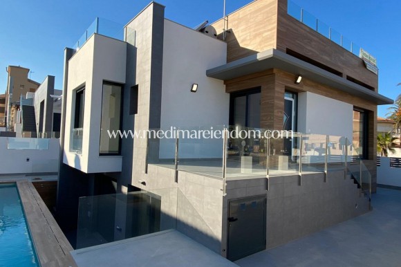 Nybyggnad - Villa - Torrevieja - La Mata