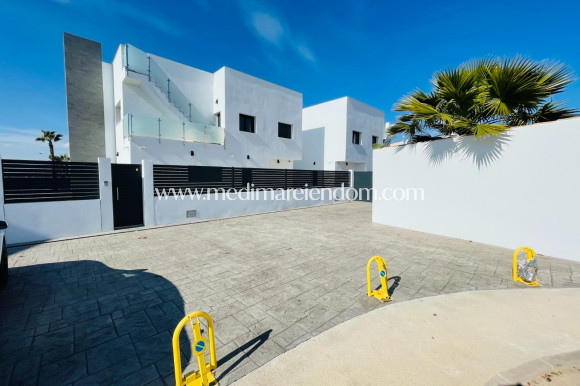 Nybyggnad - Villa - Torrevieja