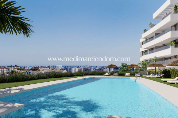 Obra Nueva - Apartamento en planta baja - Estepona