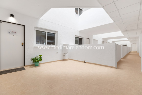 Obra Nueva - Apartamento en planta baja - Orihuela Costa