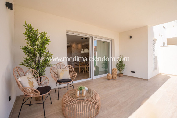 Obra Nueva - Bungalow alto - La Finca Golf