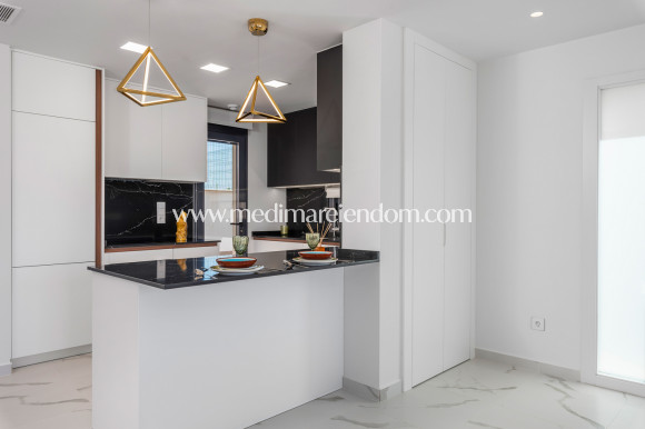 Obra Nueva - Bungalow alto - San Miguel de Salinas
