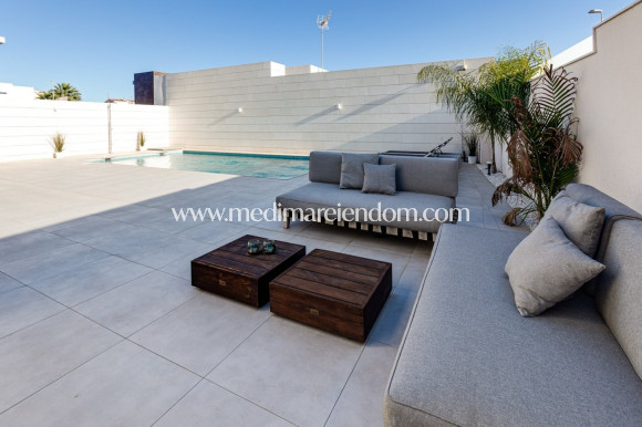 Obra Nueva - Villa - Pilar de la Horadada