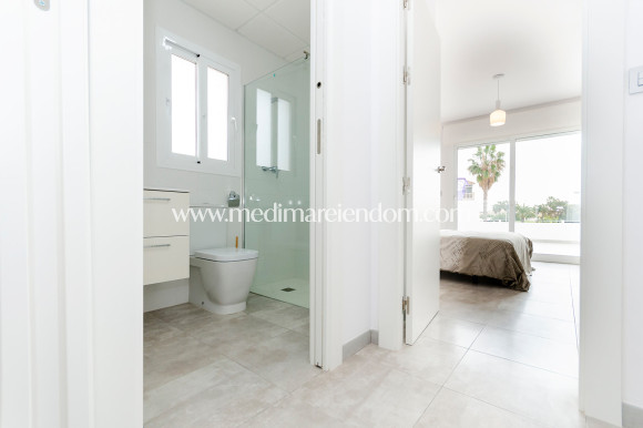 Obra Nueva - Villa - Torrevieja