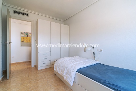 Odsprzedaż - Apartament - Guardamar del Segura - Guardamar Del Segura